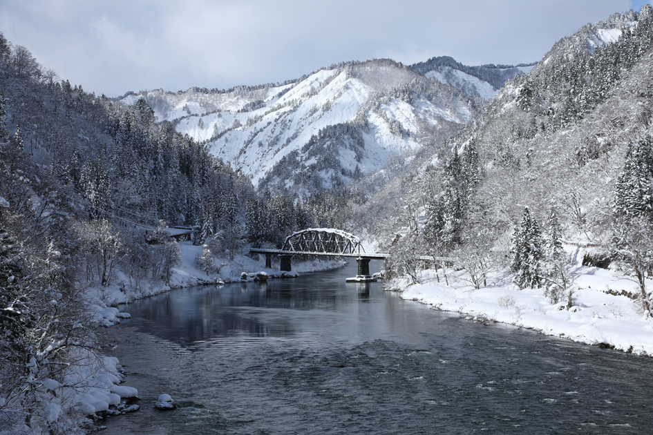雪景色の只見川