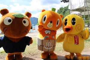 ムジナもんとかぼまるとひなちゃん