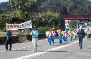 横田小学校鼓笛隊パレード